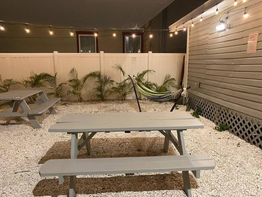Cozy Studio Bungalow Steps To Armature Works Tampa Exterior foto