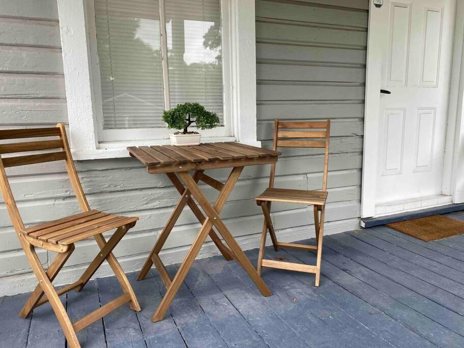 Cozy Studio Bungalow Steps To Armature Works Tampa Exterior foto